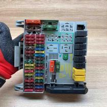 90589965   Fuse module Opel Zafira A