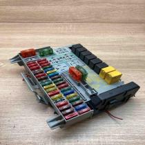 90589965   Fuse module Opel Zafira A