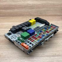 24412497 24431677  Fuse module Opel Zafira A