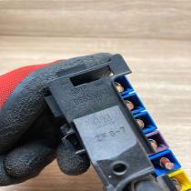 968566 1 ZF8 7  Fuse module Opel Zafira A
