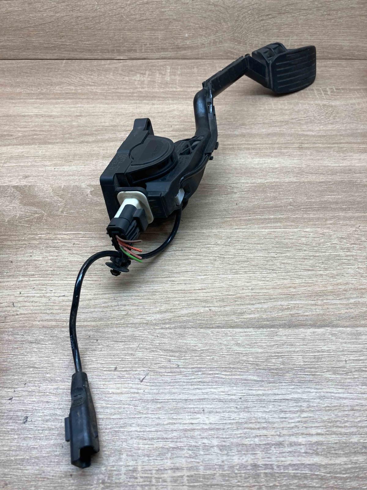 9651510780 F00C3P2342  Accelerator throttle pedal Peugeot 607