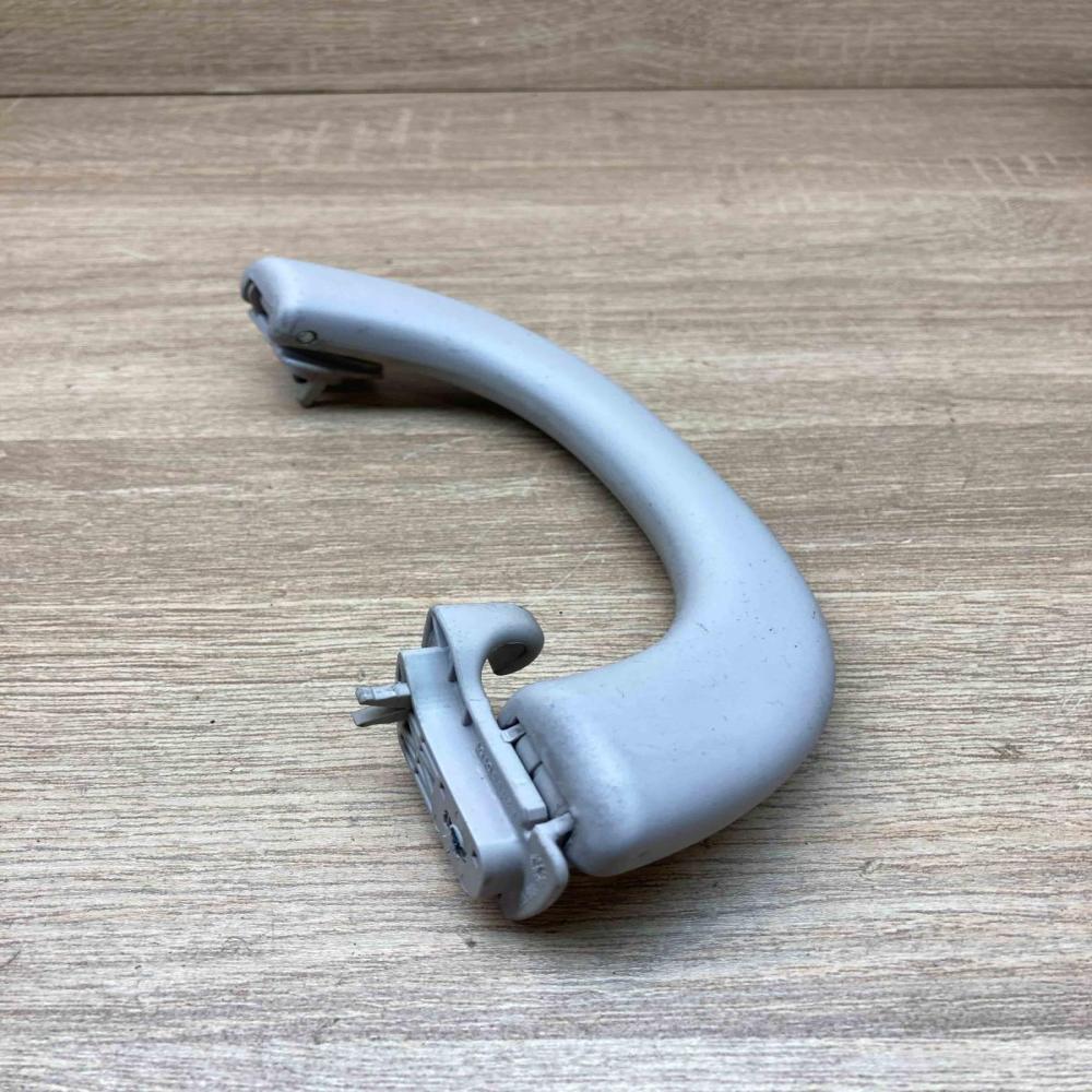 A2118100051   Front interior roof grab handle Mercedes-Benz E W211