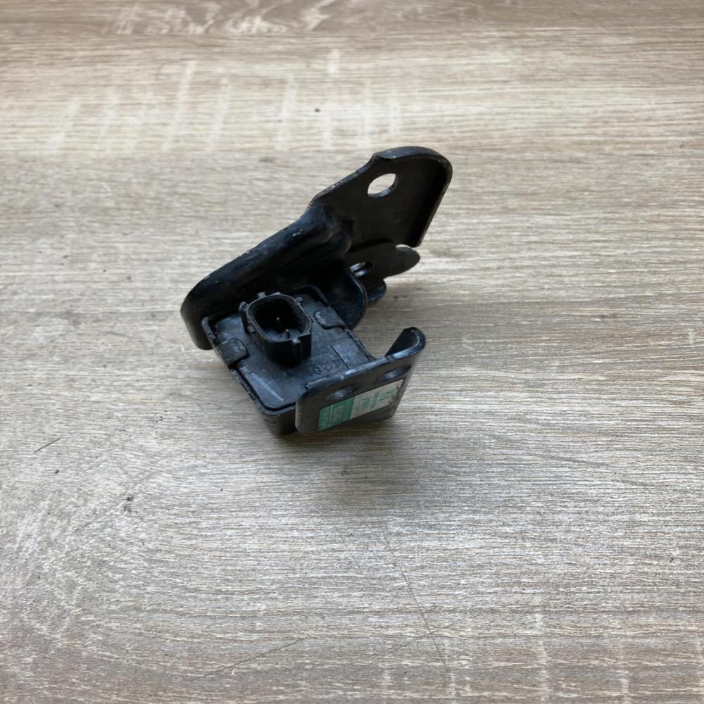89173 42070 187600 4200 8917342070 Airbag deployment crash/impact sensor Toyota