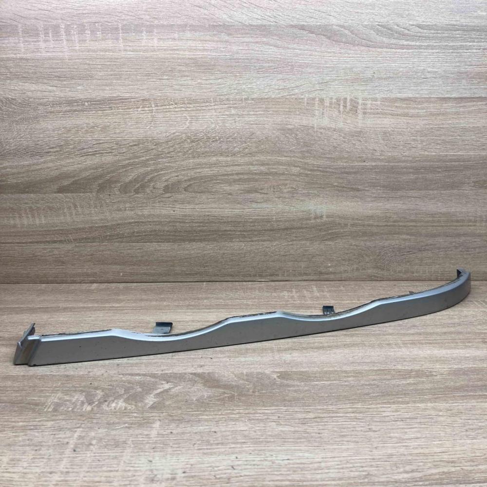 8208481   Under headlight/headlamp trim BMW 3 E46