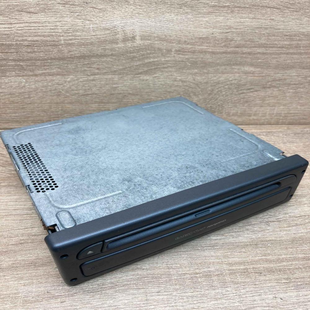 8200138591 0123456789  Navigation unit CD/DVD player Renault Laguna II