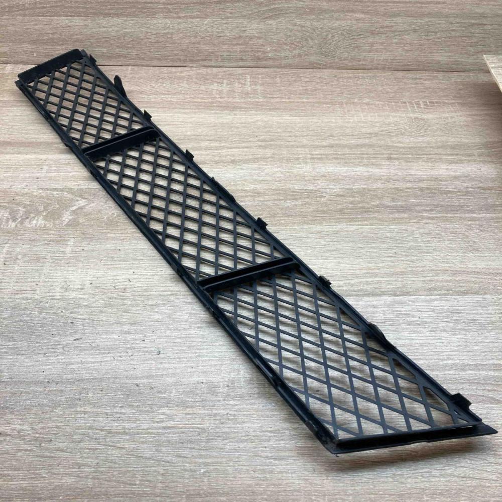 7285950 114609 15  Front bumper lower grill BMW 5 F10 F11