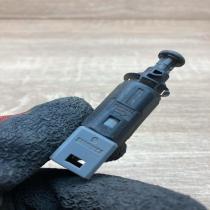 110894   Brake pedal sensor switch Renault Laguna II
