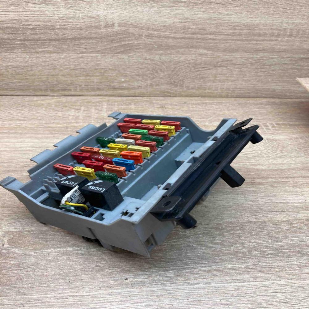 090356773   Fuse module Opel Calibra