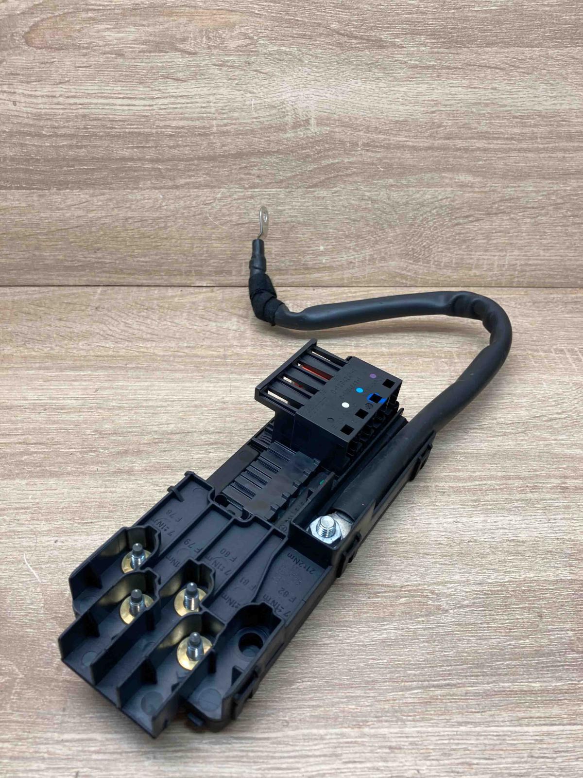 2115452301 0 1394841 1 Used Fuse module Mercedes-Benz E W211
