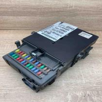 8200403409 8200438793  Fuse module Renault Espace -  Grand espace IV