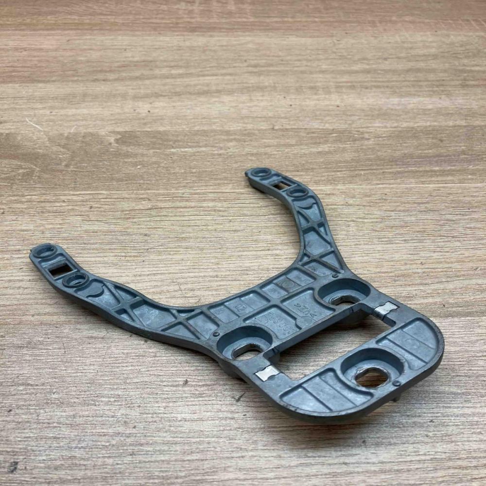 2118100411 353003  Other interior part Mercedes-Benz E W211