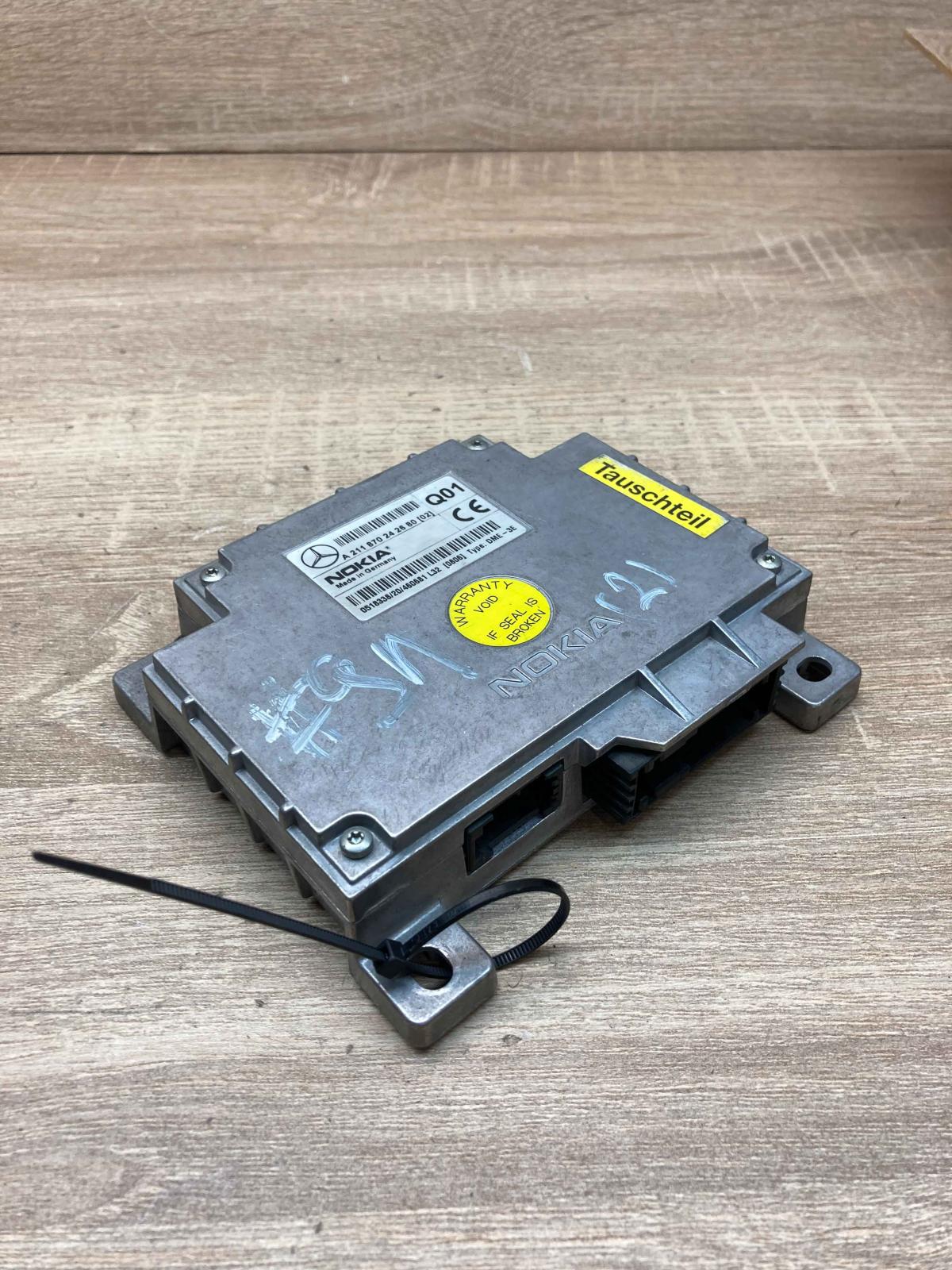 A211870242680   Phone control unit/module Mercedes-Benz E W211