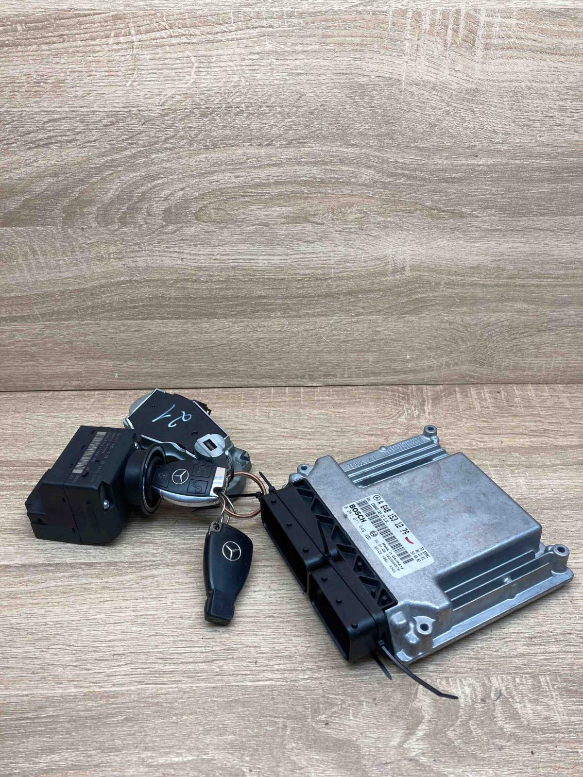 A6481531279 2115451008  Engine ECU kit and lock set Mercedes-Benz E W211
