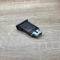 153261 153337  Windscreen/window heater switch Toyota Avensis T250