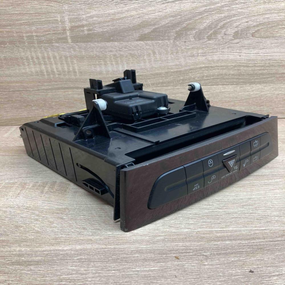A2116800552   Hazard light switch Mercedes-Benz E W211