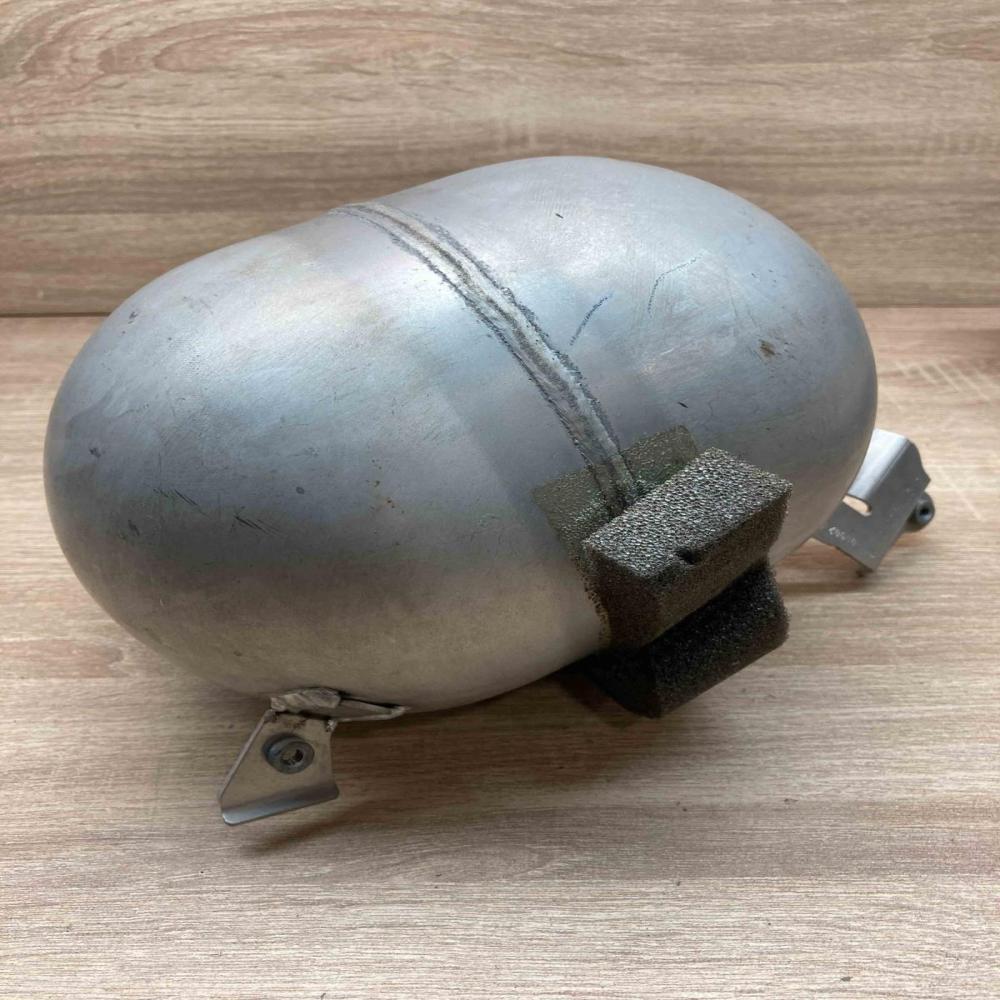A2113200115   Air suspension tank/reservoir Mercedes-Benz E W211