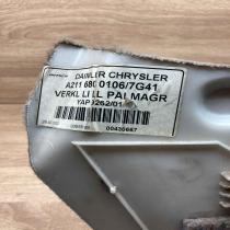 A2116800106   Foot area side trim Mercedes-Benz E W211