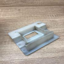 MB W221  Right Side White Plastic Bracket   Other interior part Mercedes-Benz S