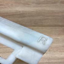 MB W221  Right Side White Plastic Bracket   Other interior part Mercedes-Benz S