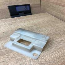 MB W221  Right Side White Plastic Bracket   Other interior part Mercedes-Benz S