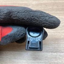 A2119191720 70040010 Used Front driver seat rail trim Mercedes-Benz E W211