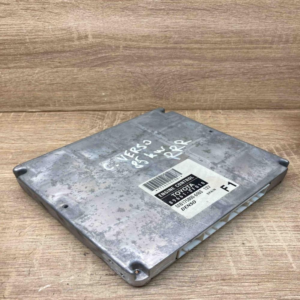 89661 0F010 MB175800 6463  Engine control unit/module ECU Toyota Verso