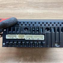 86120 02520   Radio/CD/DVD/GPS head unit Toyota Auris 150