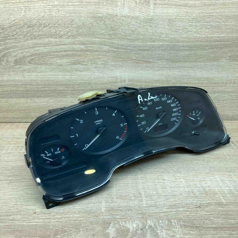 09228743 DQ   Speedometer (instrument cluster) Opel Astra G
