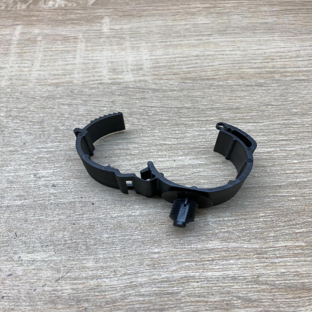 3C0121093  WAG Hose bracket Other engine bay part Volkswagen Golf VI