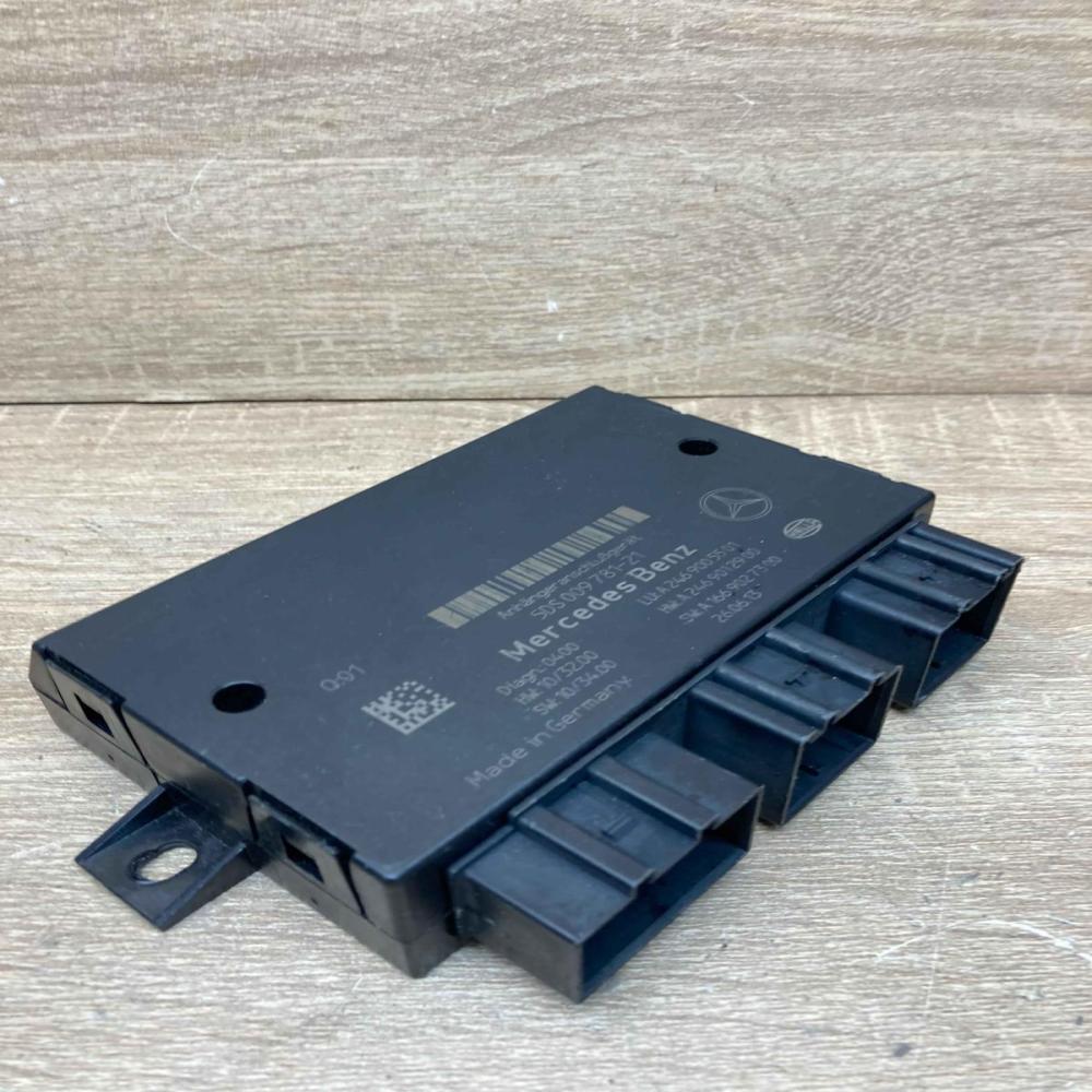 A2469005501 A2469012900  Tow bar trailer control unit/module Mercedes-Benz GL X1