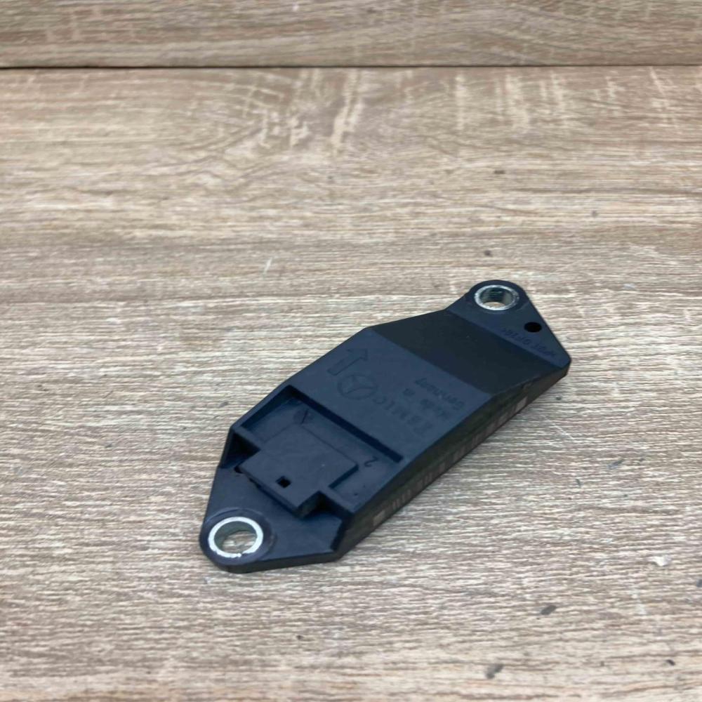 A0018209326  Q03 Airbag deployment crash/impact sensor Mercedes-Benz E W211