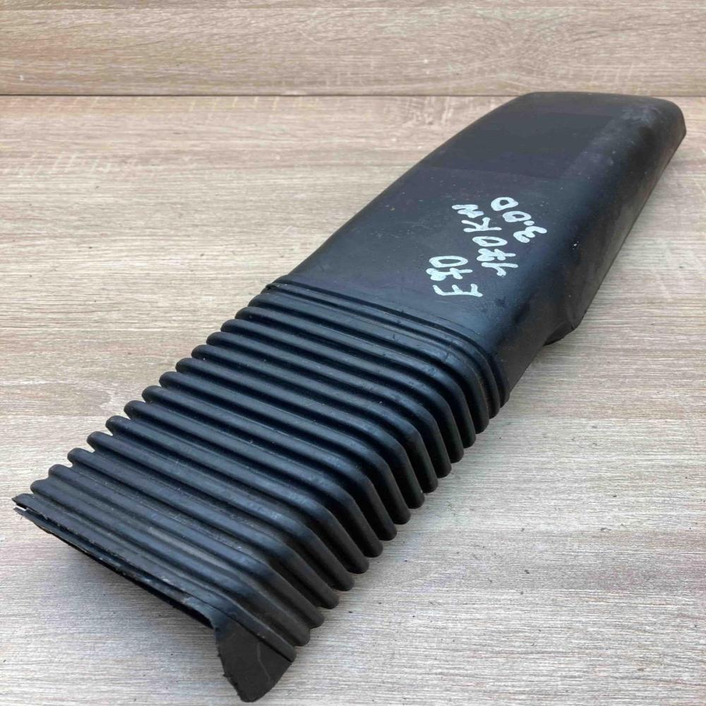 2249926   Air intake duct part BMW X5 E70
