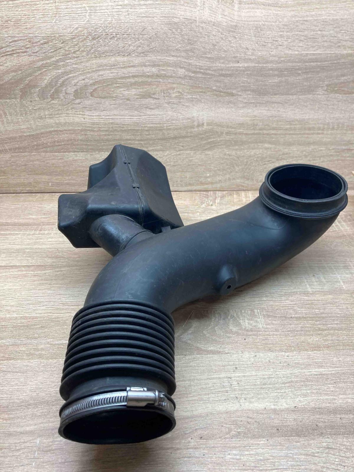7503145   Air intake duct part BMW X5 E53