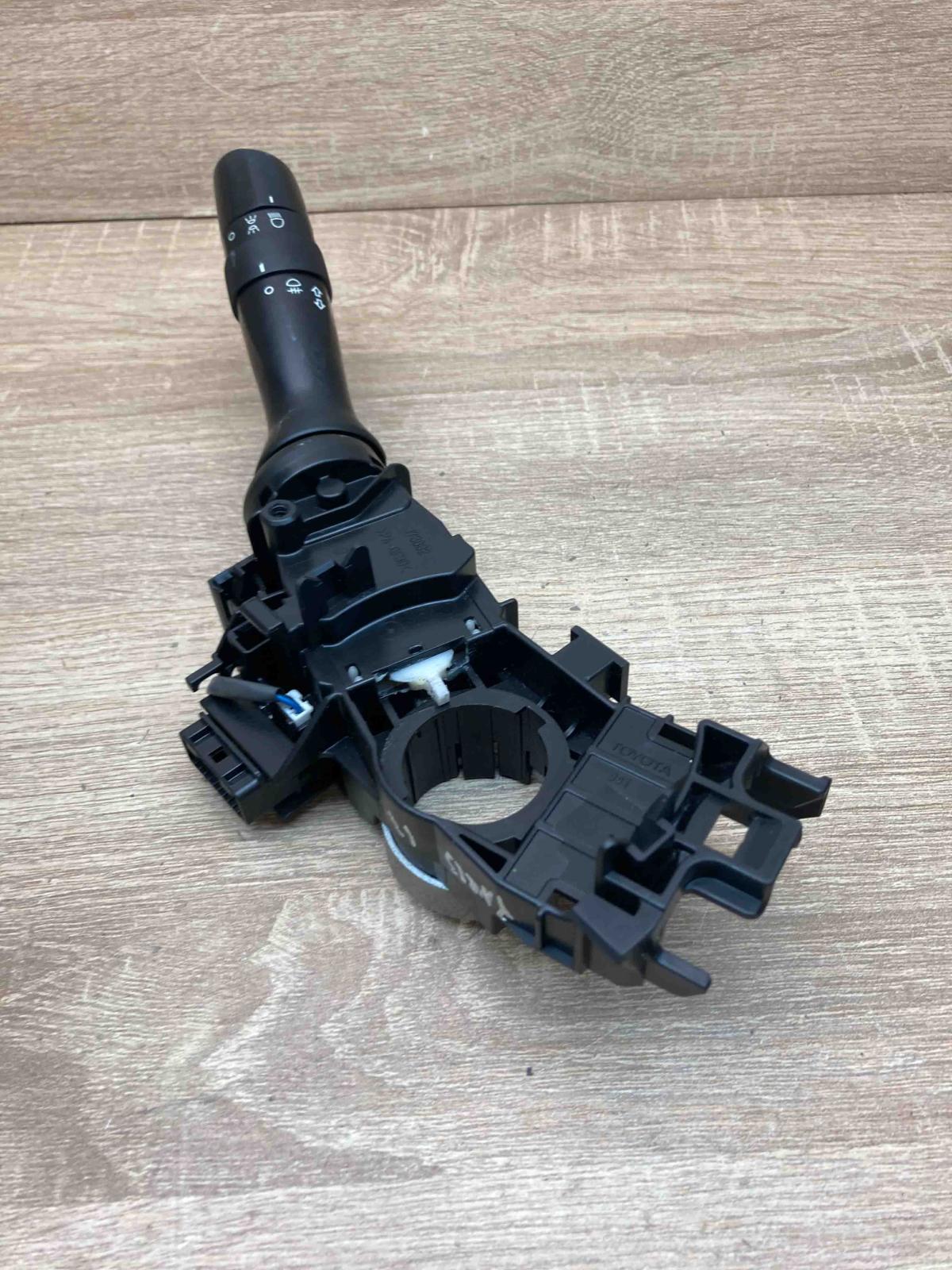 173832   Wiper control stalk Toyota Yaris