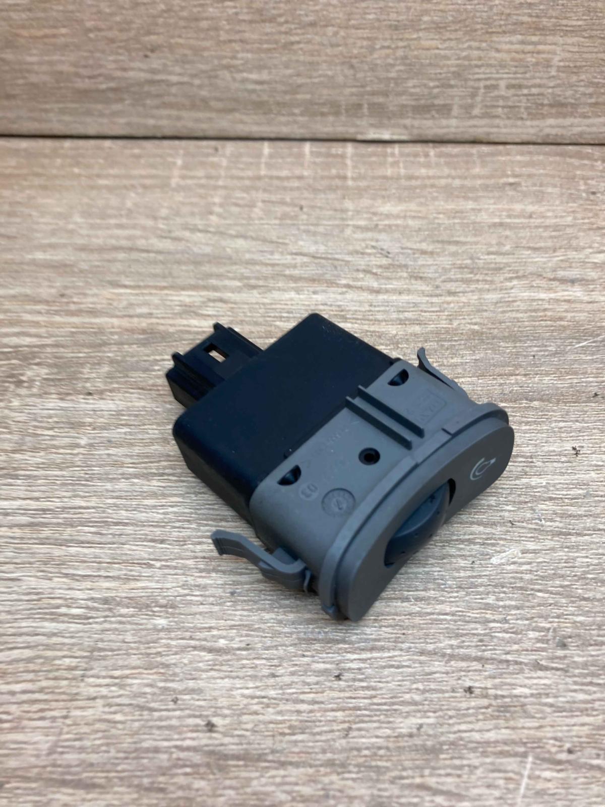 2653603 052932  Panel lighting control switch Renault Laguna II