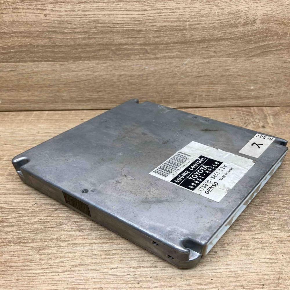 89661 44360 175800 5461  Engine control unit/module ECU Toyota Avensis Verso