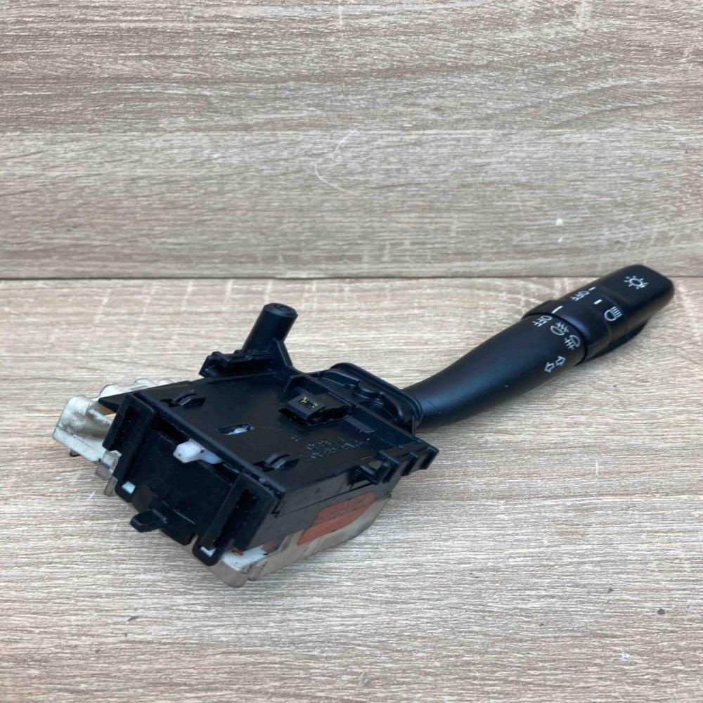 04140 05110 173650  Indicator stalk Toyota Corolla Verso AR10