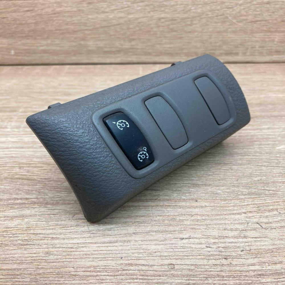 8200025895 A1068510  Other interior part Renault Laguna II