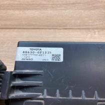 88650 0F121 MB177700 2211  Climate control unit Toyota Verso
