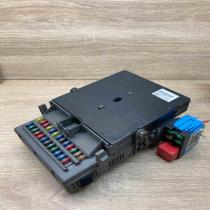 8200004201 E 21653295 1  Fuse module Renault Laguna II