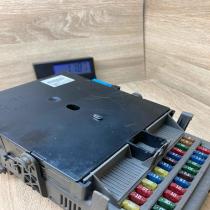 8200004201 E 21653295 1  Fuse module Renault Laguna II