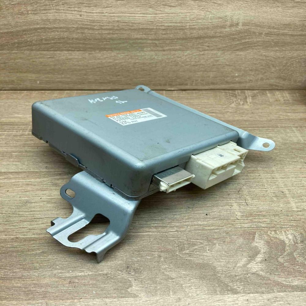 89650 05131 112900 7280  Power steering control unit/module Toyota Avensis T270