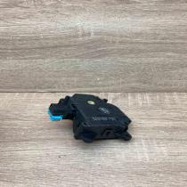 063800 0181 4470 12V 6L With Plug Air flap motor/actuator Toyota Prius (XW30)