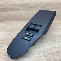 74231 02D20   Electric window control switch Toyota Auris E180