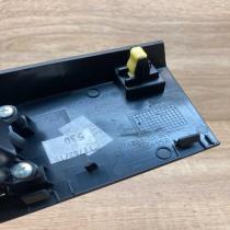 74231 02D20   Electric window control switch Toyota Auris E180