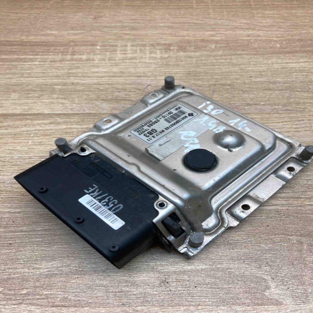 39110 2BGB3   Engine control unit/module ECU Hyundai i30