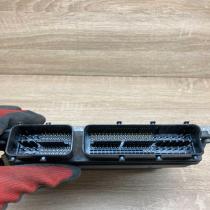 89661 0F330 MB275400 2390  Engine control unit/module ECU Toyota Verso