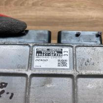 89661 0F330 MB275400 2390  Engine control unit/module ECU Toyota Verso