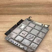 89661 0F330 MB275400 2390  Engine control unit/module ECU Toyota Verso