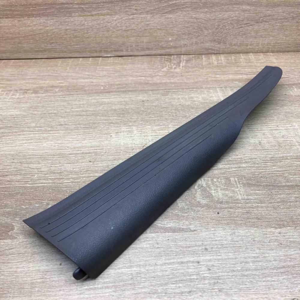 A2116805235   Rear sill trim cover Mercedes-Benz E W211